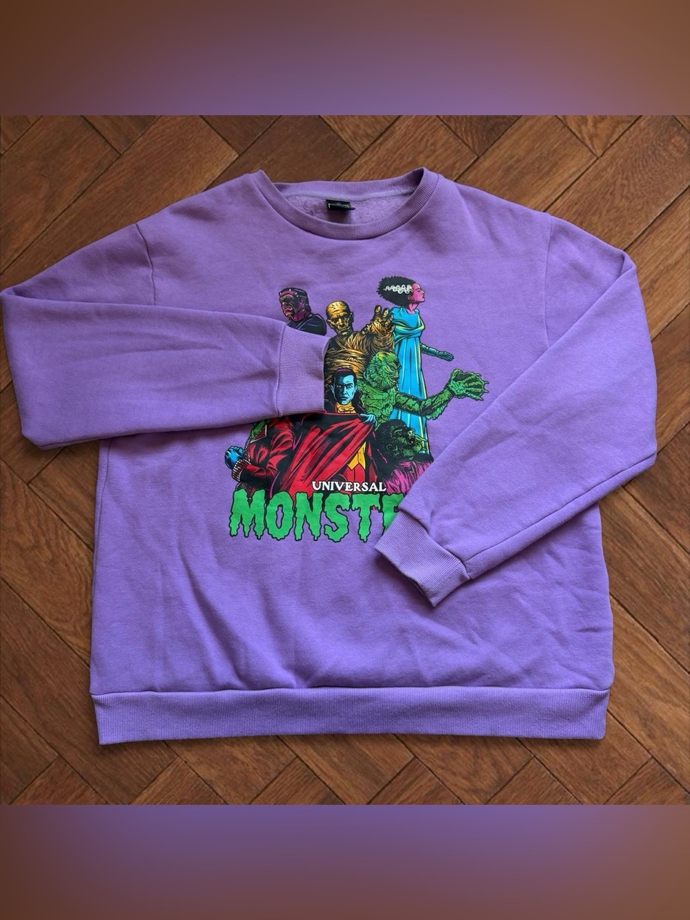 Cakeworthy x Universal Monsters Sweatshirt Purple Horror Movie Graphic Mens L